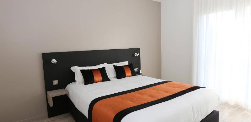 Les Criquets Hotel & Spa Blanquefort  Esterno foto