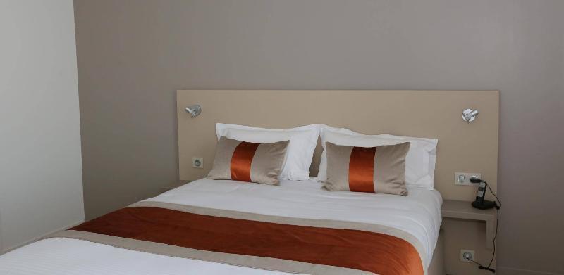 Les Criquets Hotel & Spa Blanquefort  Esterno foto