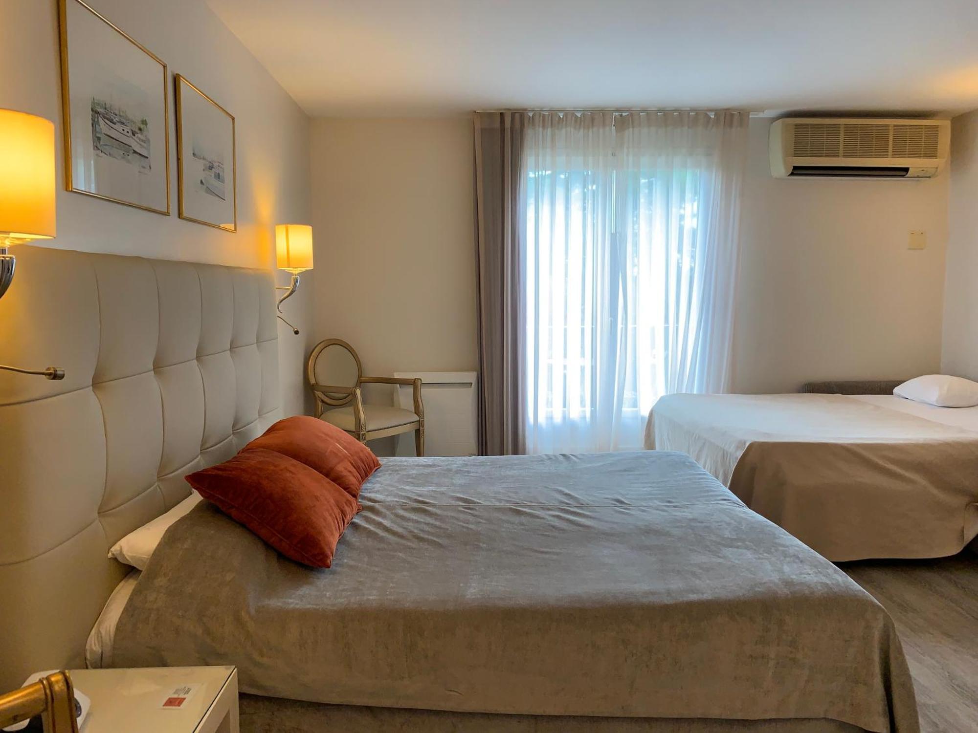 Les Criquets Hotel & Spa Blanquefort  Esterno foto
