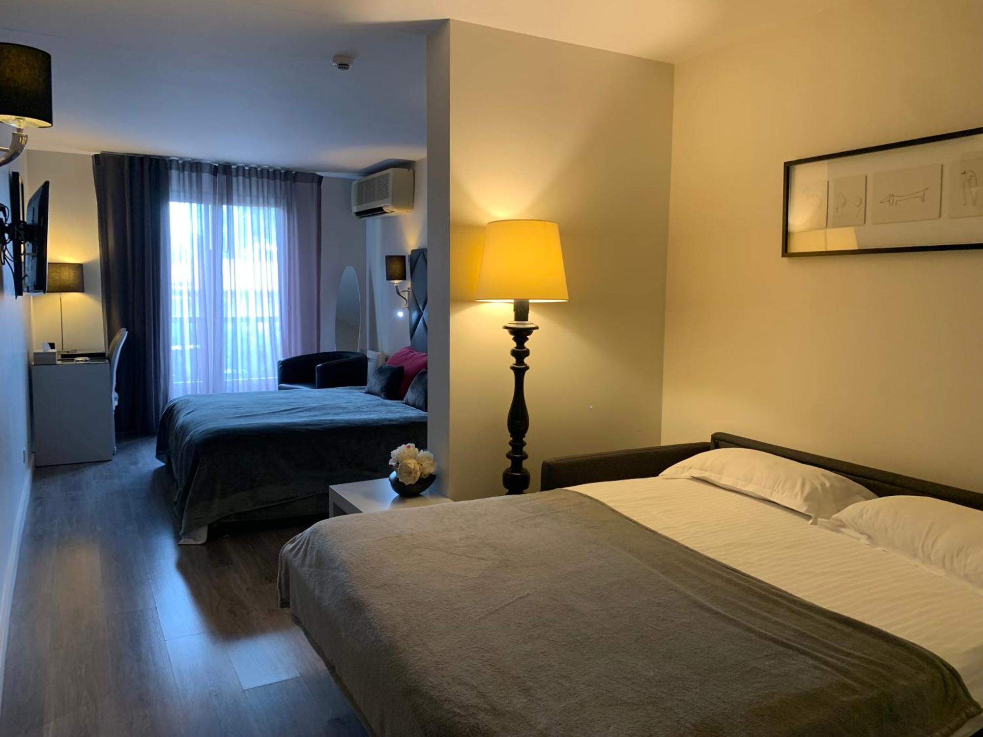 Les Criquets Hotel & Spa Blanquefort  Esterno foto