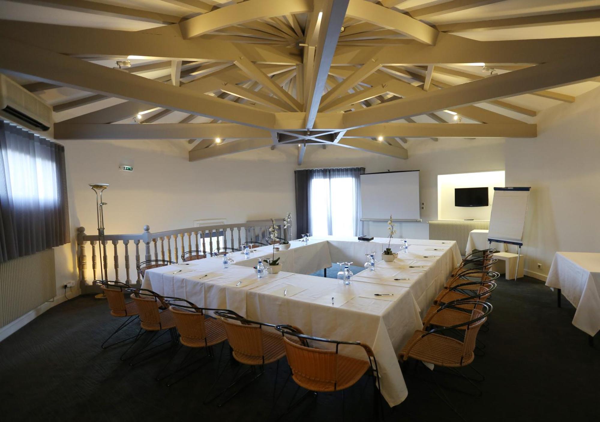 Les Criquets Hotel & Spa Blanquefort  Esterno foto