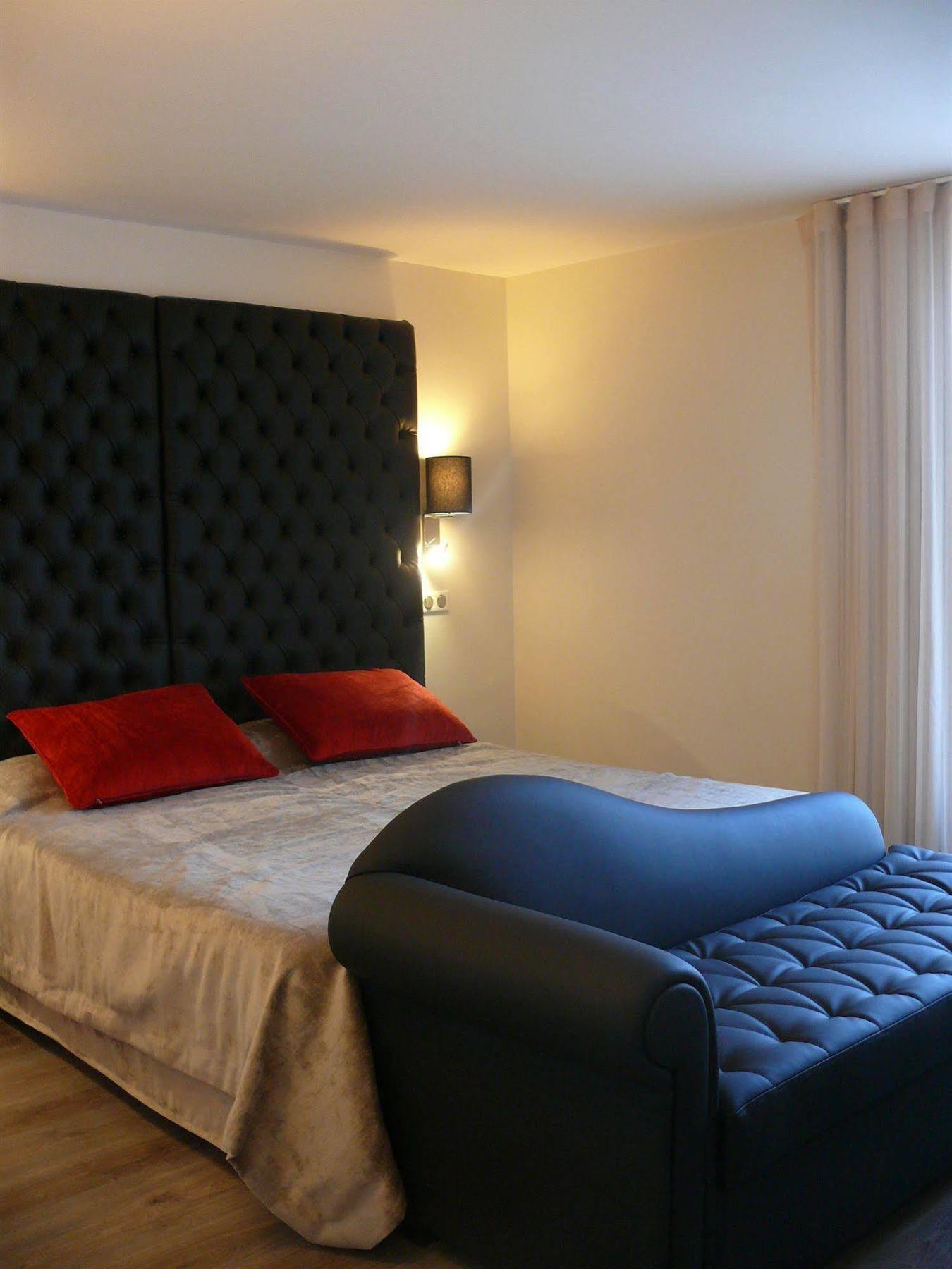 Les Criquets Hotel & Spa Blanquefort  Esterno foto